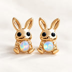 Boucles d'oreilles Lapin Mopaline, paire vue de face sur fond clair