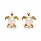 Boucles d'oreilles Tortue Opale dorées, la paire sur fond blanc