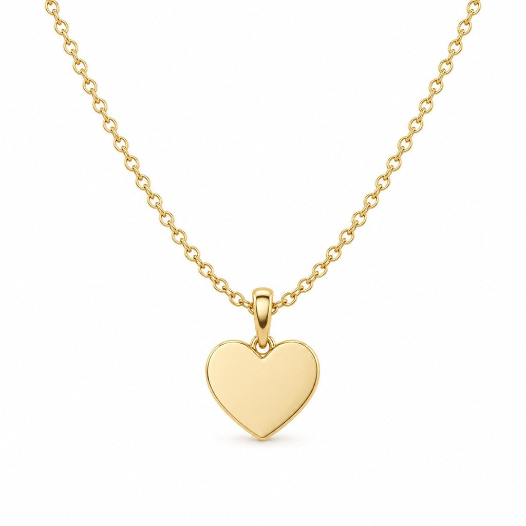 Collier Cœur Personnalisé doré, pendentif et chaîne sur fond blanc